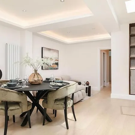 Appartamento Newly Refurbished Cosy 2 Bed In Wembley Londra Esterno foto